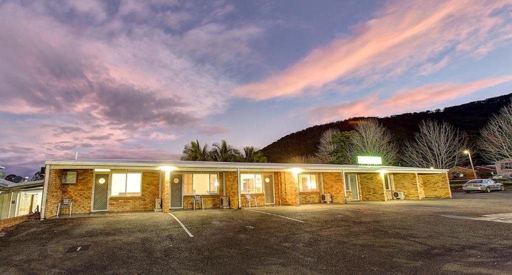 Laurieton Hotel - About Your Stay