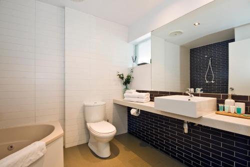 Lorne Bay View Motel - Key Points