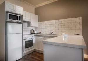 Majestic Old Lion Apartments - Key Points