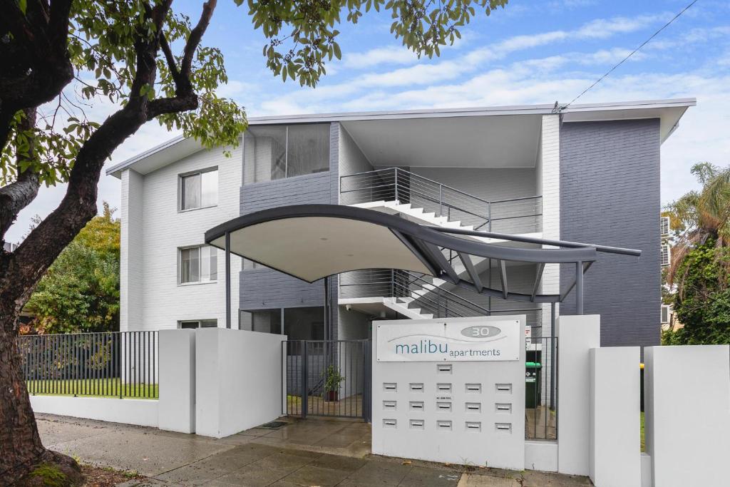 Malibu Apartments - Perth Review