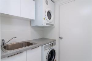 Mandalay Luxury Beachfront Apartments - Key Points