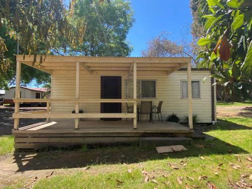 Mansfield Lakeside Caravan Park - Key Points