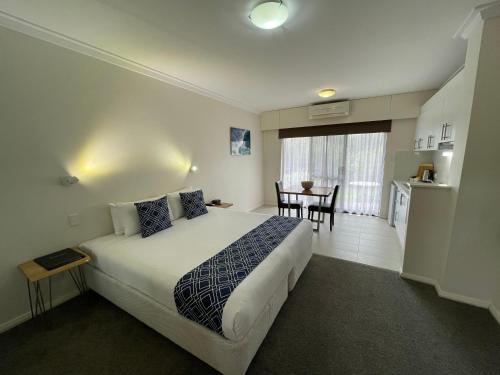 Margarets Beach Resort - About Your Stay