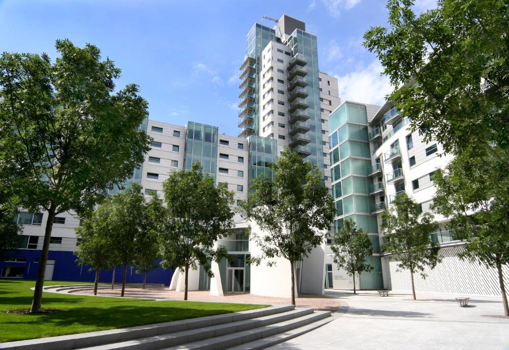 Marlin Apartments London Bridge - Empire Square - Key Points