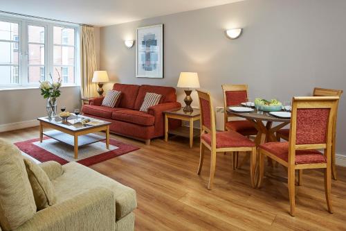 Marlin Apartments London City - Queen Street - Key Points