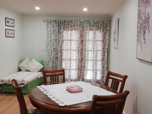 Maunder Cottage Review