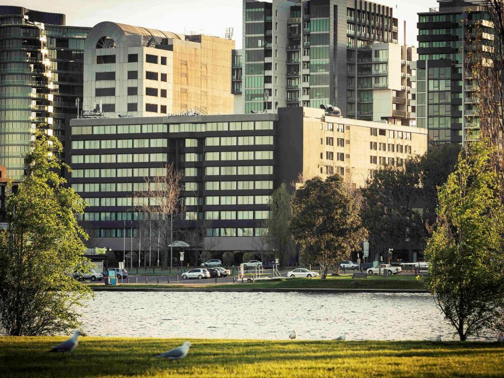 Mercure Melbourne Albert Park - Key Points