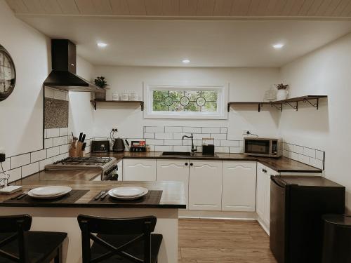 Misty Mountain Retreat - Key Points