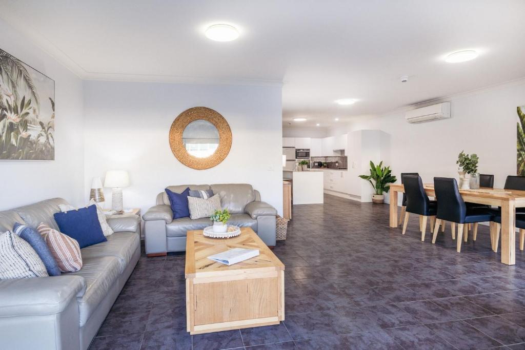 Mollymook Luxury Beachfront Apartment 3 Review