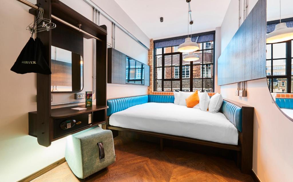 New Road Hotel - Key Points