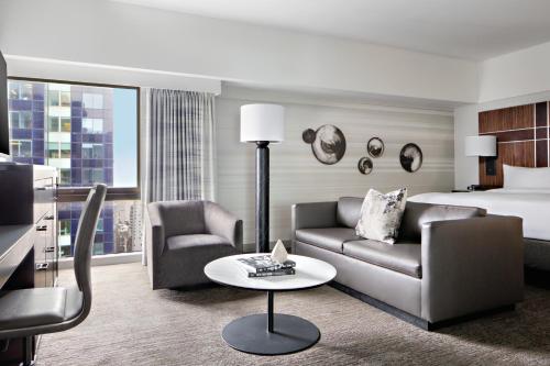 New York Marriott Marquis - About Your Stay