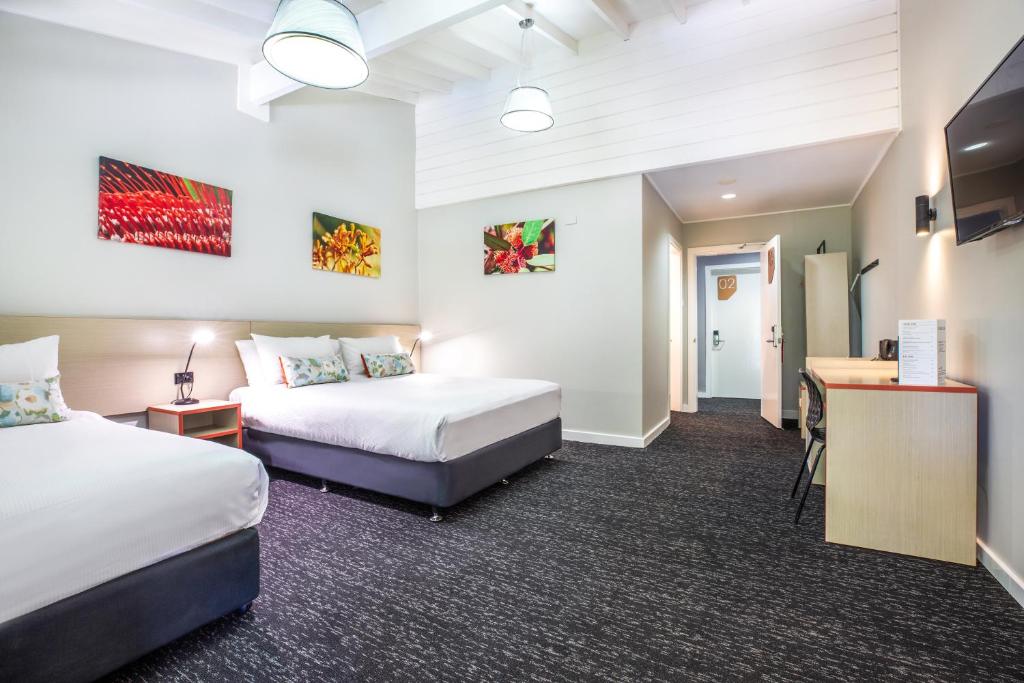 Nightcap at the Ranch Hotel Review