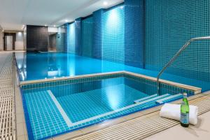 Oaks Glenelg Plaza Pier Suites - Key Points