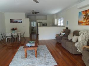 Oceanside Hawks Nest - About Your Stay