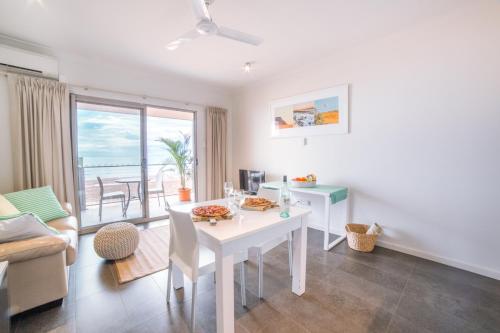 Onslow Beach Resort - About Your Stay