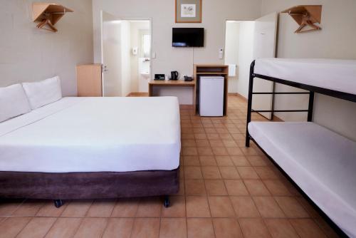Outback Lodge - About Your Stay