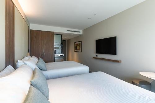 Oval Hotel at Adelaide Oval - Key Points