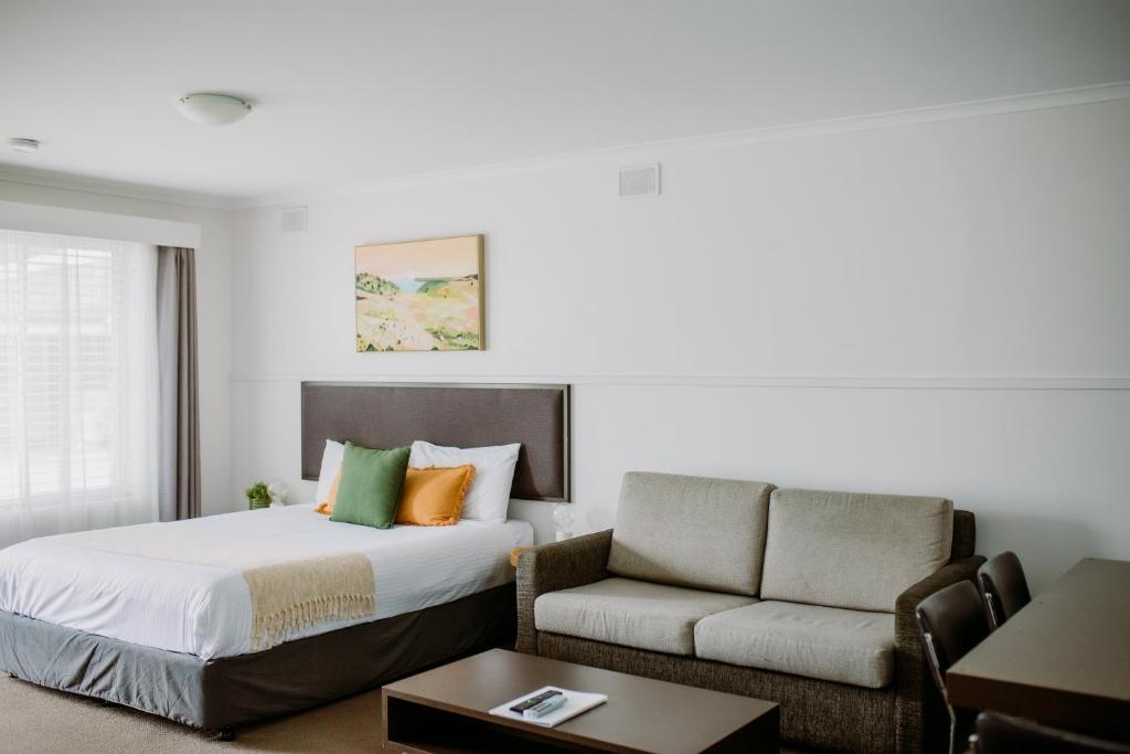 PanCo Victor Harbor Review