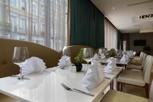Park Grand London Kensington - Key Points