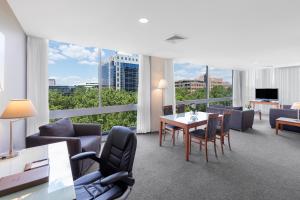Park Regis Griffin Suites - Key Points