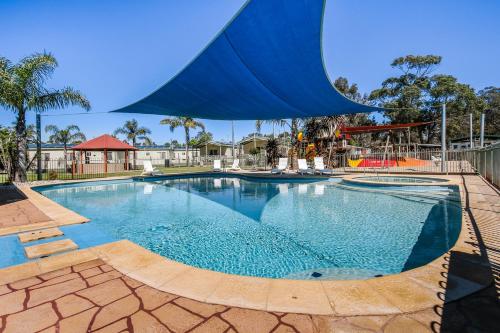 Paynesville Holiday Park - Location and Ratings