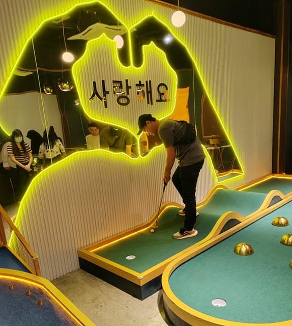 Penang : DE8000 Mini Golf Café Ticket