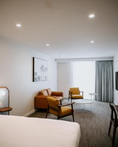 Peninsula Hotel Motel - Key Points