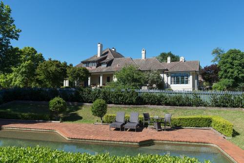 Peppers Manor House - About Your Stay