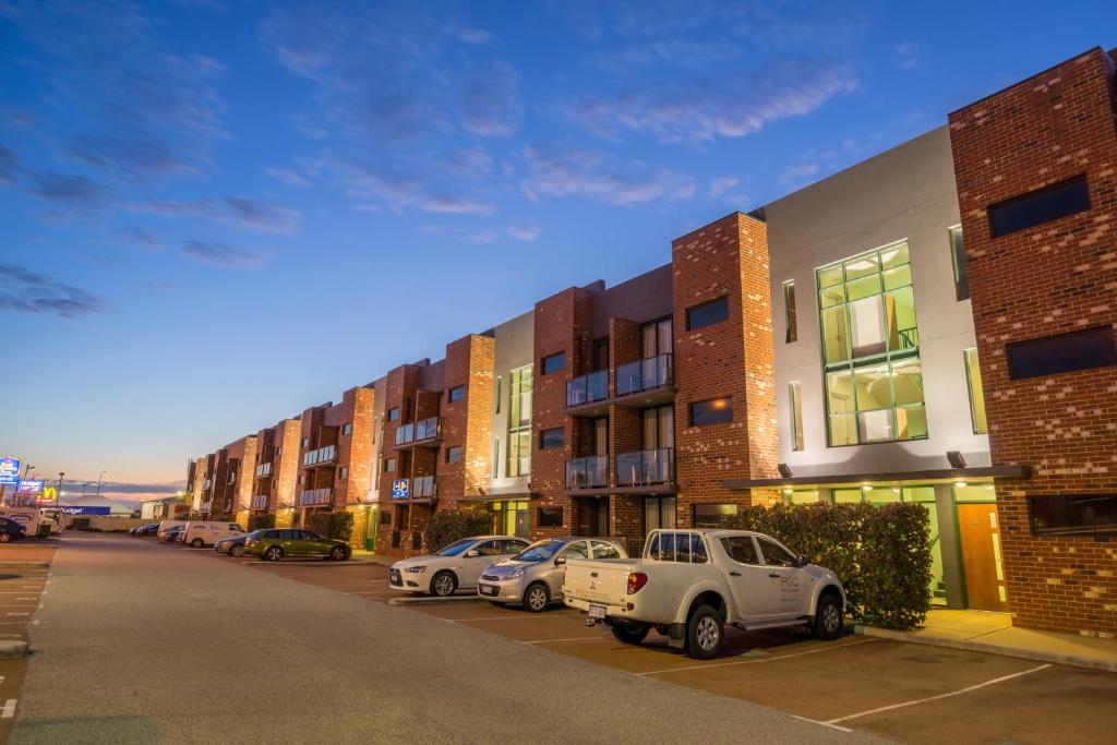 Perth Ascot Central Apartment Hotel Official Review