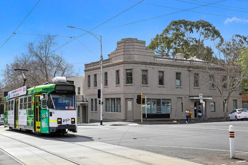 Plum Serviced Apartments North Melbourne Review