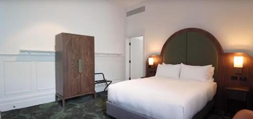 Portarlington Grand Hotel - Hotel Overview