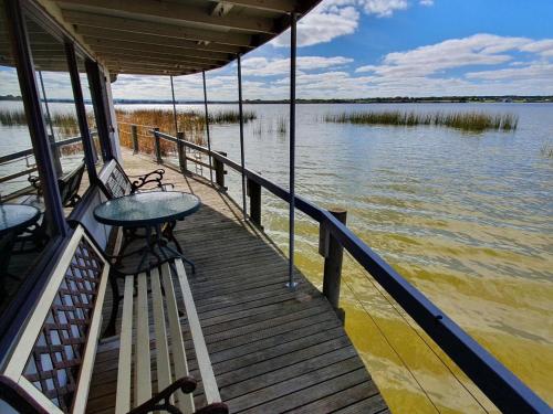 PS Federal Retreat Paddle Steamer Goolwa - Key Points