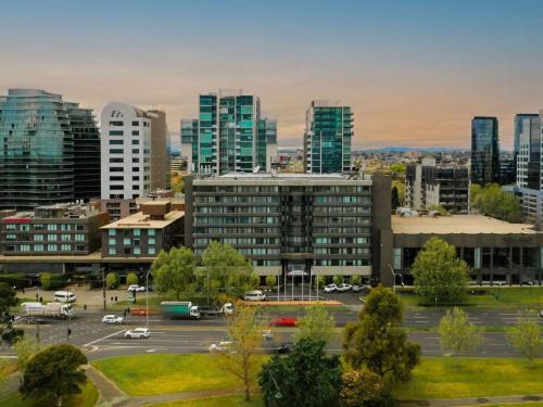Pullman Melbourne Albert Park - Key Points