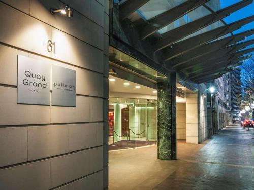 Pullman Quay Grand Sydney Harbour - Key Points