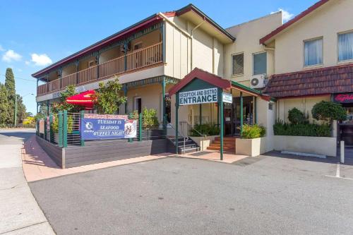 Quality Hotel Bayswater - About Your Stay