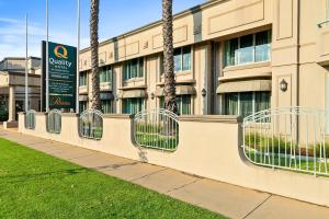 Quality Hotel Parklake Shepparton - Key Points