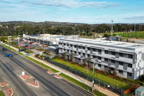 Quality Hotel Rules Club Wagga - About Your Stay