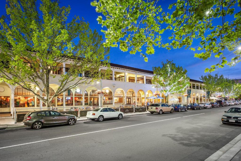Quest Canberra Review