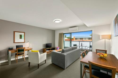 Quest Dubbo - About Your Stay