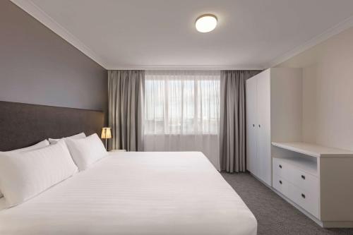 Rendezvous Hotel Perth Central - About Your Stay