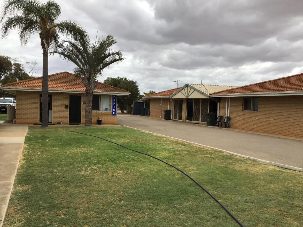 Rhodeside Lodge Review