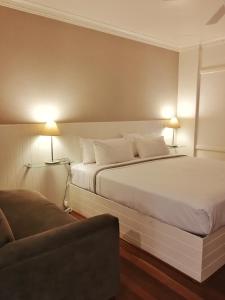 Ringtails Motel - About Your Stay