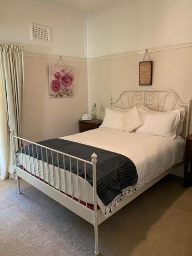Rosebridge House Bed & Breakfast Adult Retreat - Key Points