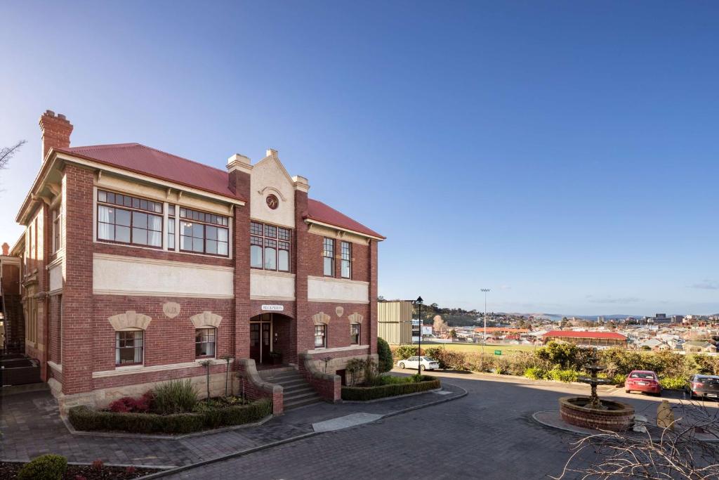 Rydges Hobart - Key Points