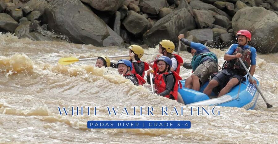 Sabah: White Water Rafting Grade 3-4 at Padas River