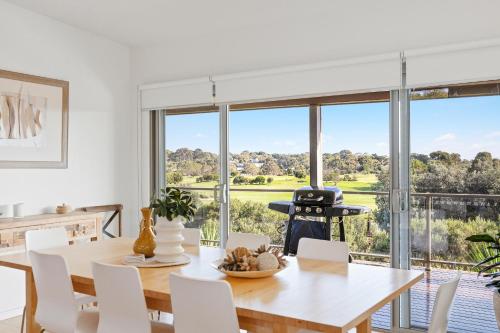 Saltwater Breeze Retreat - Key Points