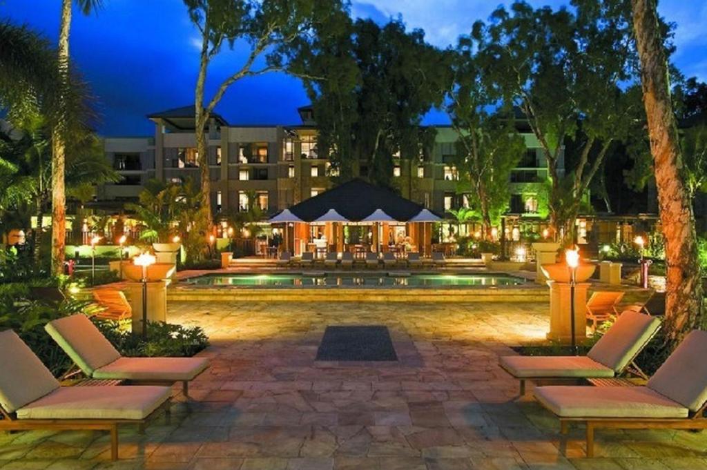 Sea Temple Palm Cove 2 Bedroom Luxury Apartment Review