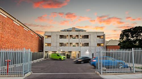Semaphore Splash Apartments - Key Points
