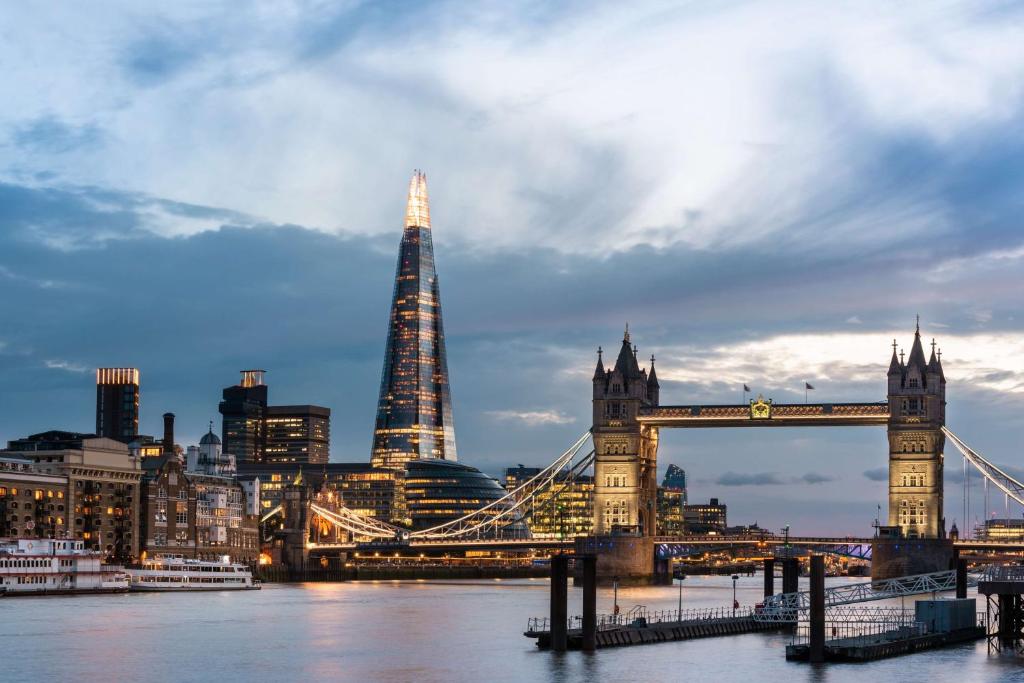 Shangri-La The Shard, London Review