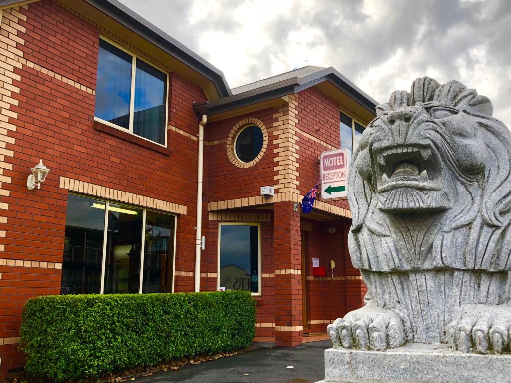 Sheffield Motor Inn Review